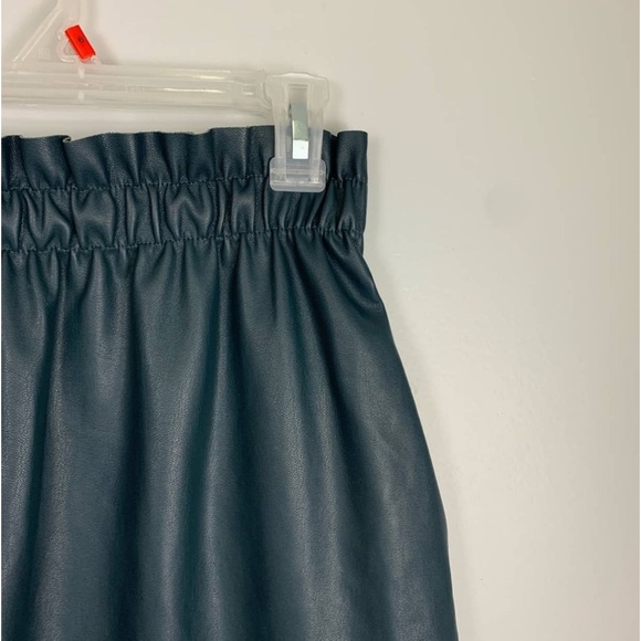 Zara Knit Faux Leather Skirt- Paper Bag Style-Elastic Waist - Picture 3 of 5